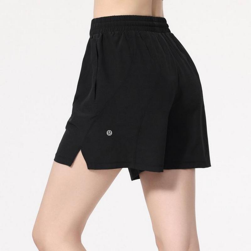 Lululemon Women's Shorts 35